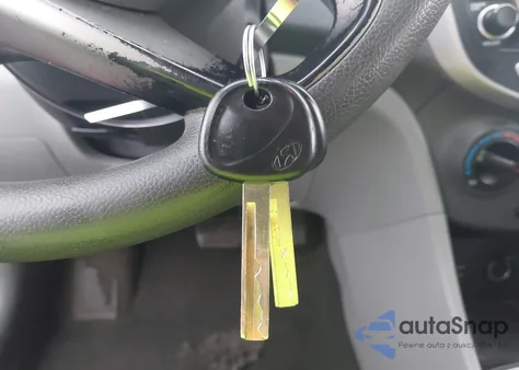 2016 Hyundai Accent Se z USA, uszkodzony, nr VIN KMHCT4AE5GU093733